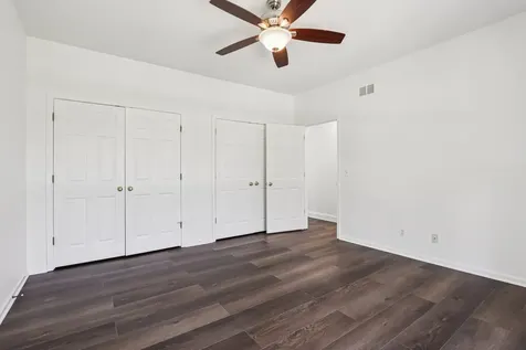 6605 Oakwood Manor Drive Crystal Lake IL 60012