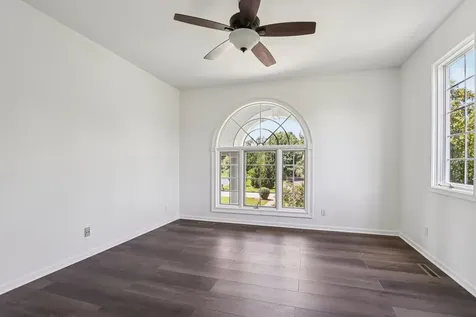 6605 Oakwood Manor Drive Crystal Lake IL 60012