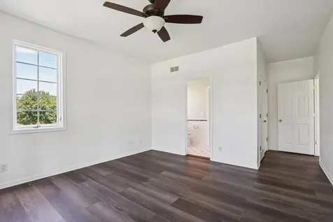 6605 Oakwood Manor Drive Crystal Lake IL 60012