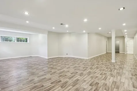6605 Oakwood Manor Drive Crystal Lake IL 60012