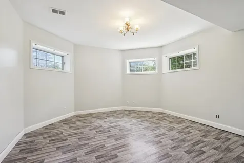 6605 Oakwood Manor Drive Crystal Lake IL 60012