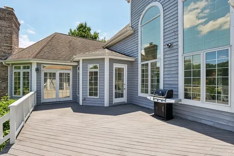 6605 Oakwood Manor Drive Crystal Lake IL 60012