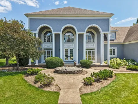 6605 Oakwood Manor Drive Crystal Lake IL 60012