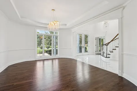 6605 Oakwood Manor Drive Crystal Lake IL 60012