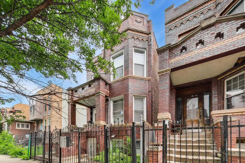 1431 North Springfield Avenue Chicago IL 60651