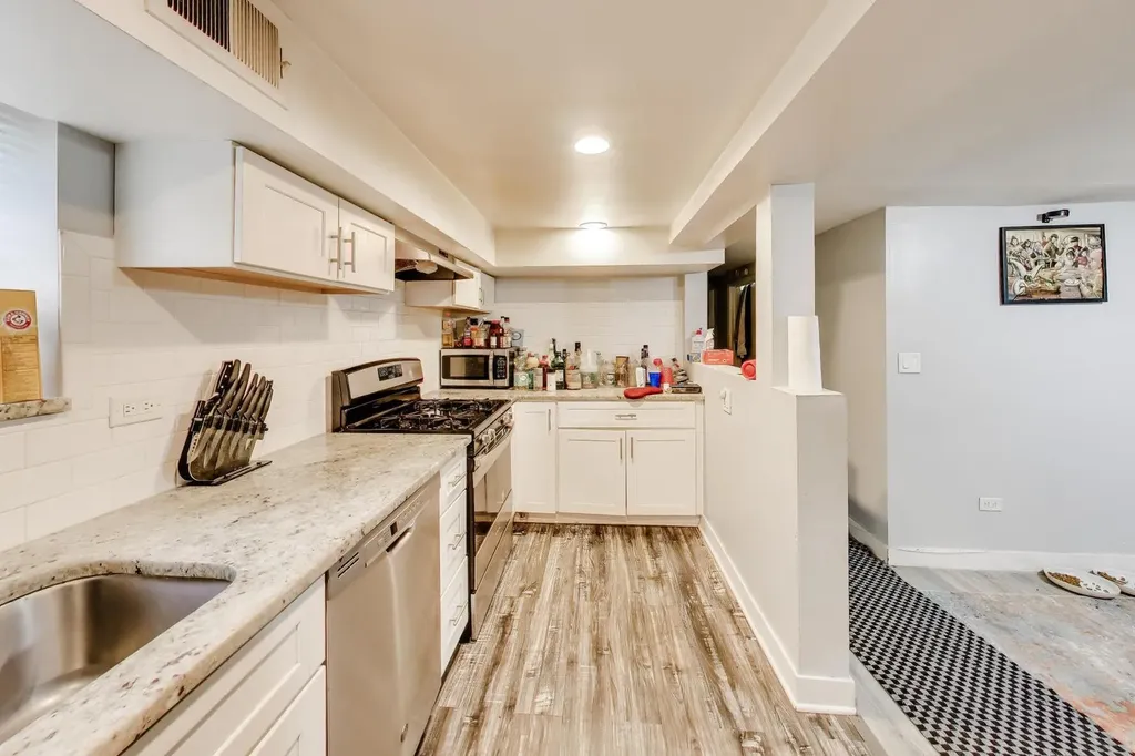 1431 North Springfield Avenue Chicago IL 60651