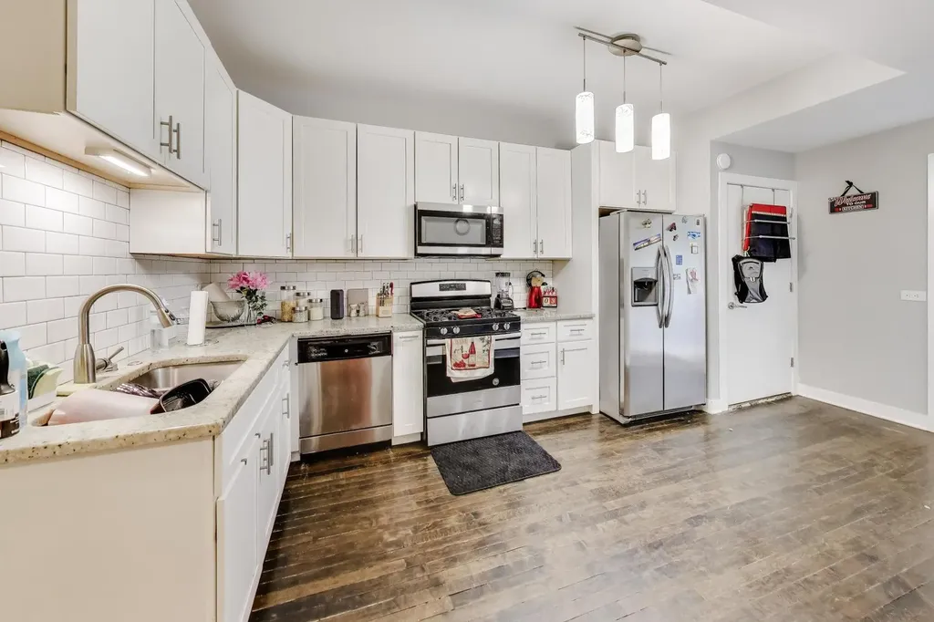 1431 North Springfield Avenue Chicago IL 60651
