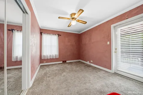 9005 South Utica Avenue Evergreen Park IL 60805