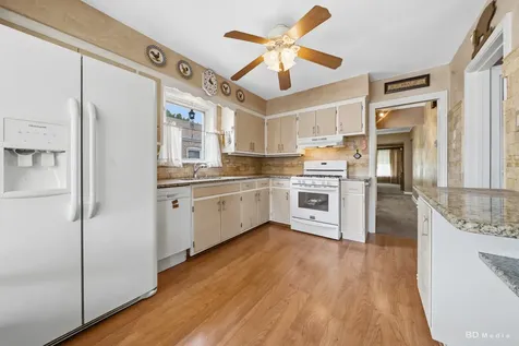 9005 South Utica Avenue Evergreen Park IL 60805