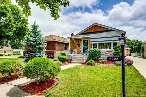 9005 South Utica Avenue Evergreen Park IL 60805