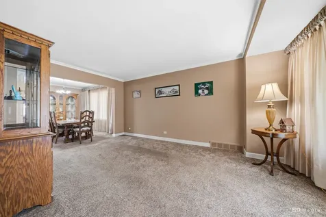 9005 South Utica Avenue Evergreen Park IL 60805