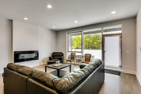 2353 North Seeley Avenue Chicago IL 60647