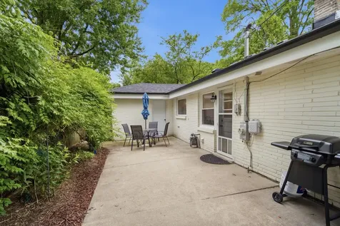 1099 Princeton Avenue Highland Park IL 60035