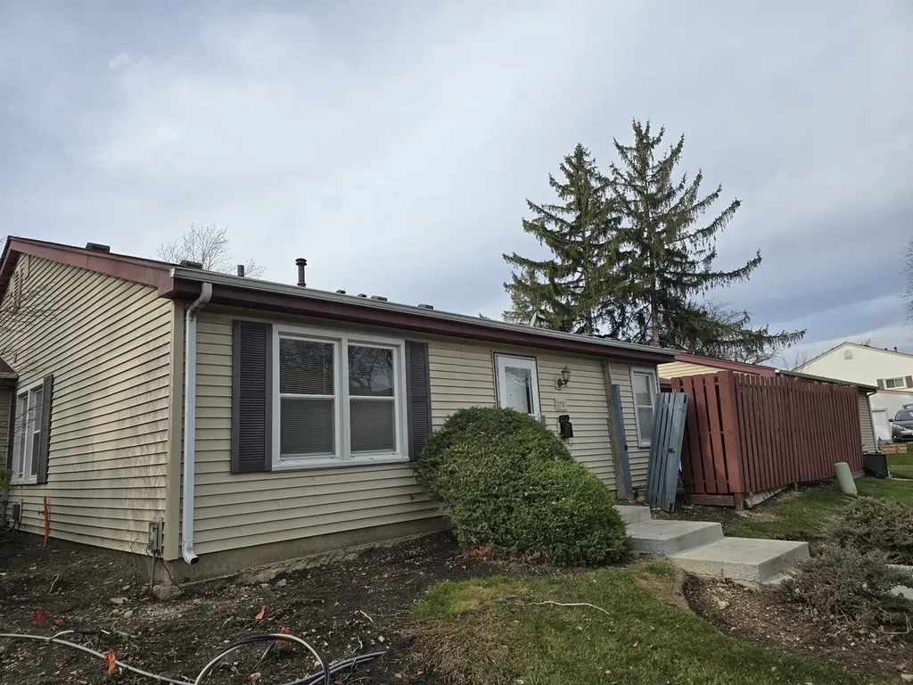 1751 Queensbury Circle Hoffman Estates IL 60169