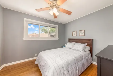 1214 South Pine Avenue Arlington Heights IL 60005