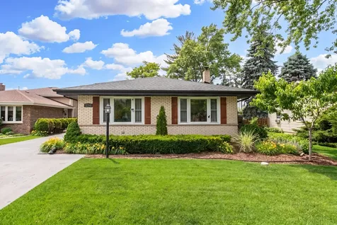 1214 South Pine Avenue Arlington Heights IL 60005