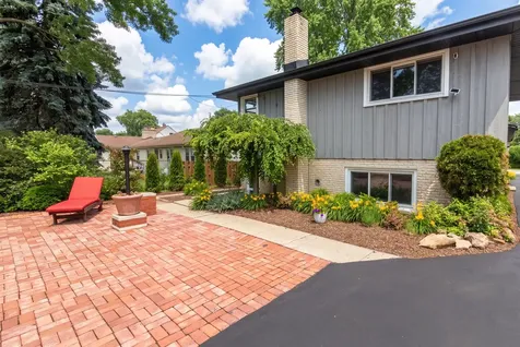 1214 South Pine Avenue Arlington Heights IL 60005