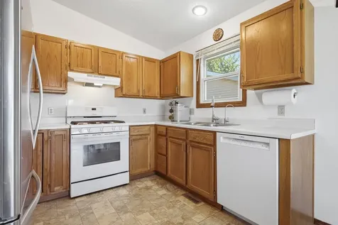 2813 Rocksbury Drive Bloomington IL 61705