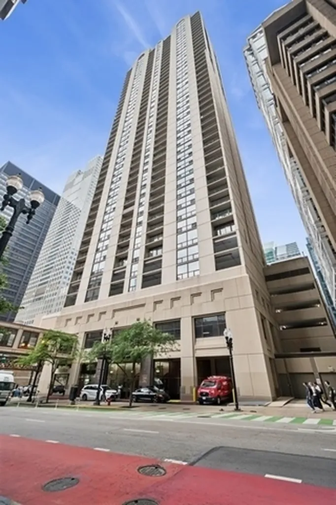 200 North Dearborn Street Chicago IL 60601