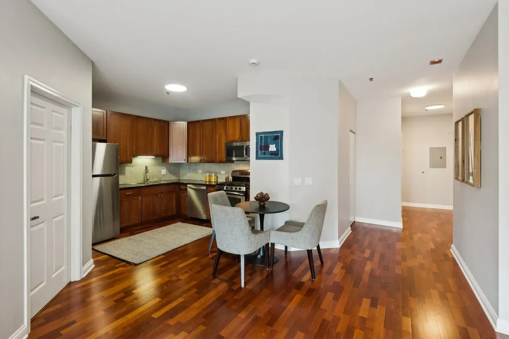 8 West Monroe Street Chicago IL 60603