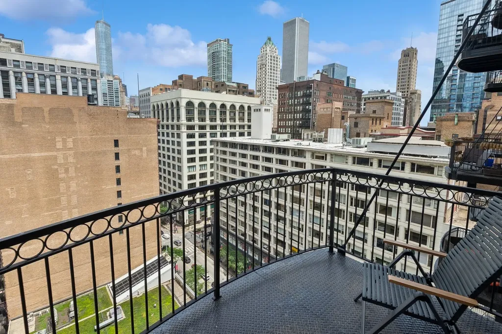 8 West Monroe Street Chicago IL 60603