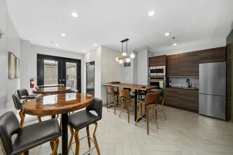 8 West Monroe Street Chicago IL 60603