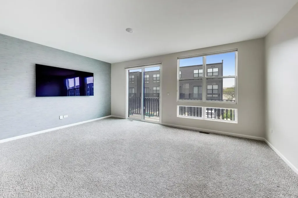 331 Summit Circle Lombard IL 60148