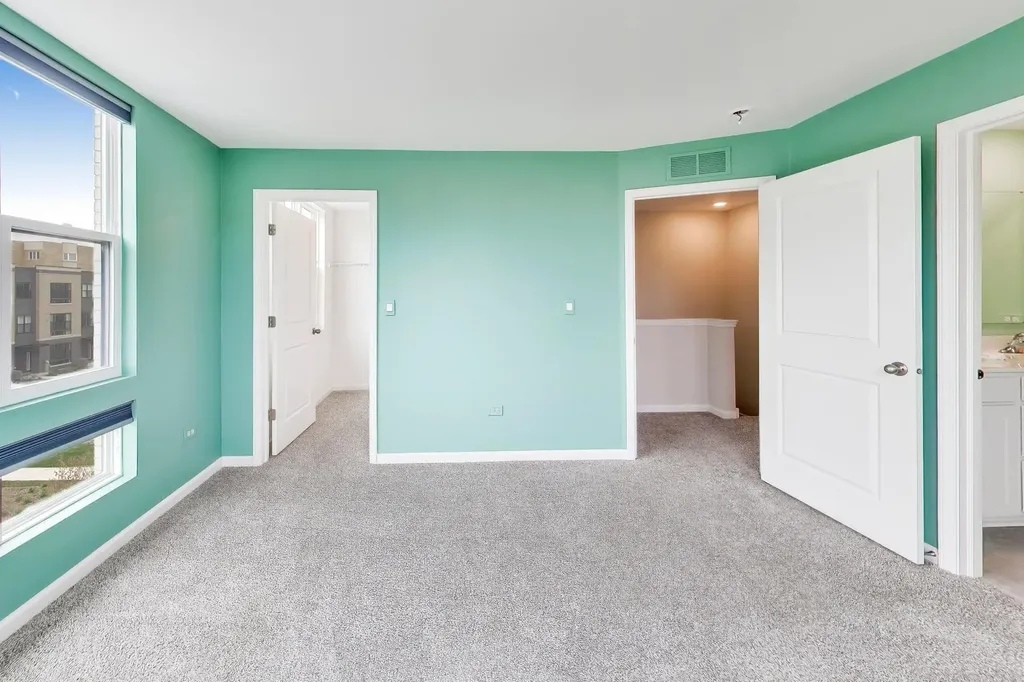331 Summit Circle Lombard IL 60148