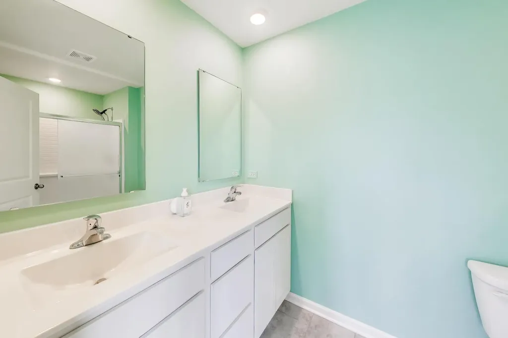 331 Summit Circle Lombard IL 60148