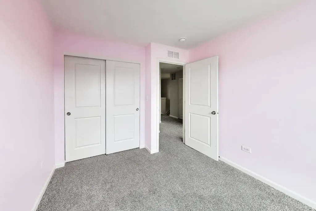 331 Summit Circle Lombard IL 60148