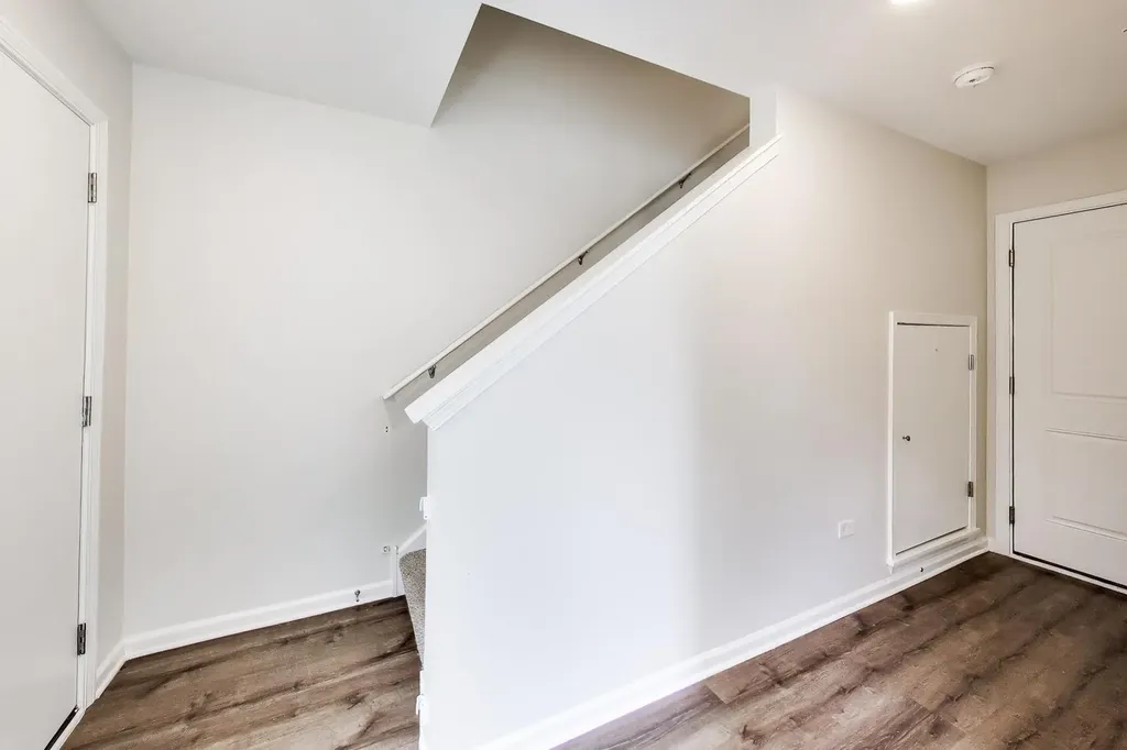 331 Summit Circle Lombard IL 60148