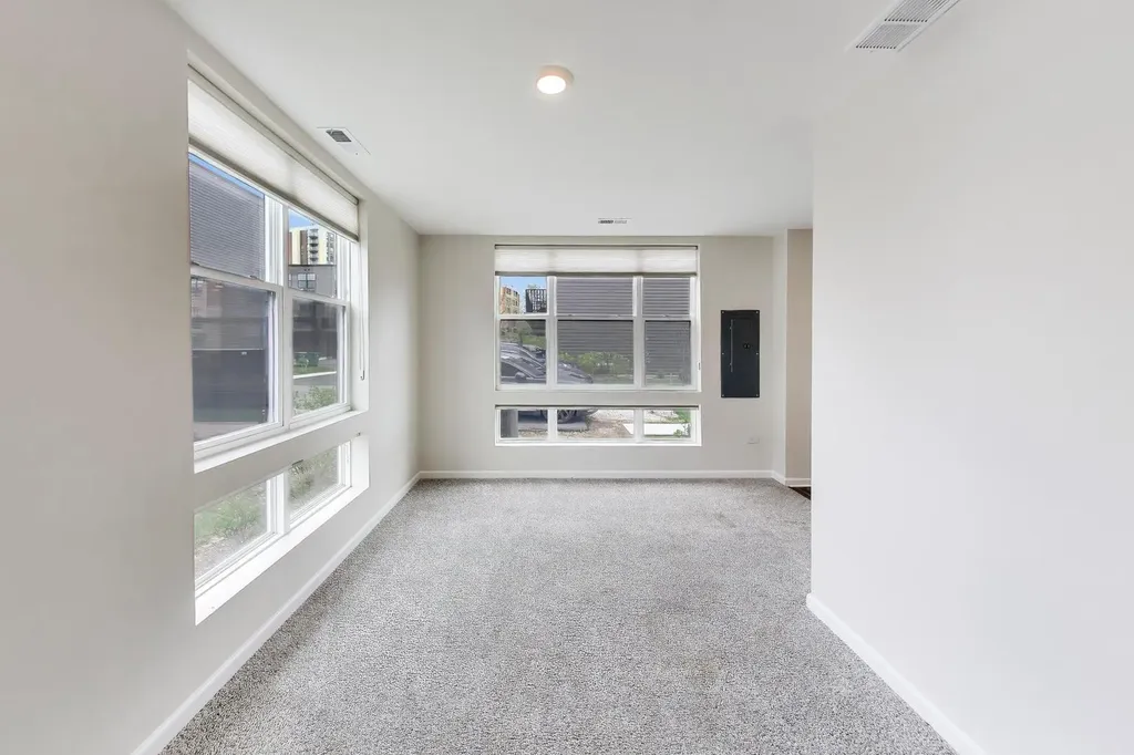 331 Summit Circle Lombard IL 60148