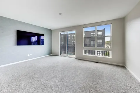 331 Summit Circle Lombard IL 60148