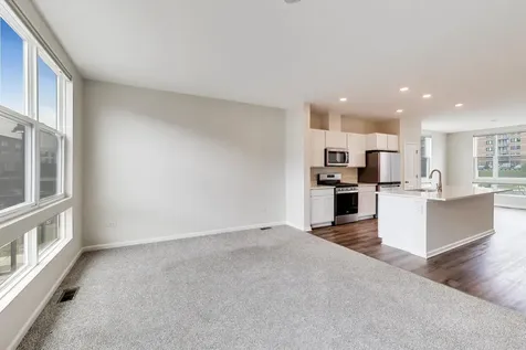 331 Summit Circle Lombard IL 60148