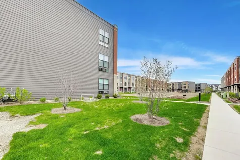 331 Summit Circle Lombard IL 60148