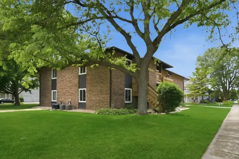 19409 Oakwood Avenue Country Club Hills IL 60478