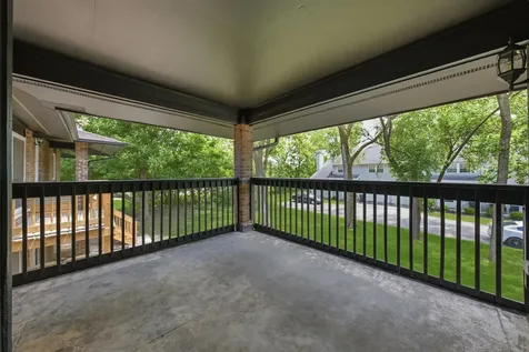 19409 Oakwood Avenue Country Club Hills IL 60478