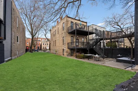 1337 North Oakley Avenue Chicago IL 60622