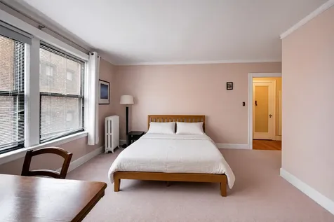 1755 East 55th Street Chicago IL 60615