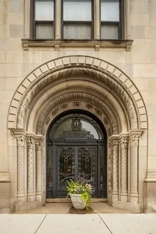 1755 East 55th Street Chicago IL 60615