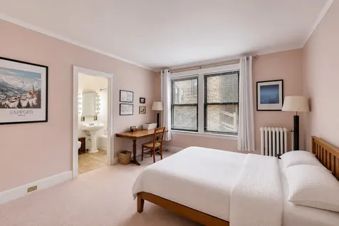 1755 East 55th Street Chicago IL 60615