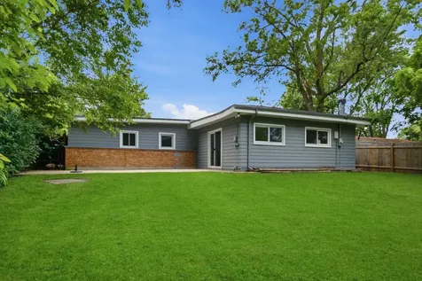 463 Shabbona Drive Park Forest IL 60466