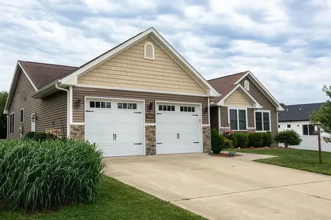 2303 Slade Lane Mahomet IL 61853