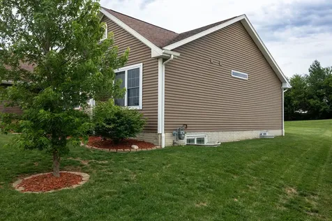 2303 Slade Lane Mahomet IL 61853