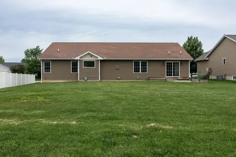 2303 Slade Lane Mahomet IL 61853