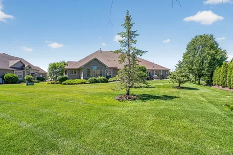 8967 Holland Harbor Circle Frankfort IL 60423