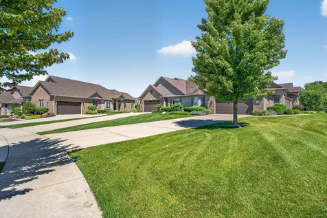 8967 Holland Harbor Circle Frankfort IL 60423