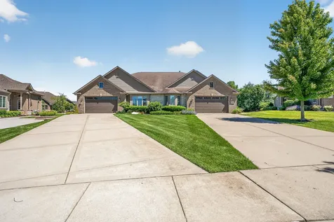 8967 Holland Harbor Circle Frankfort IL 60423