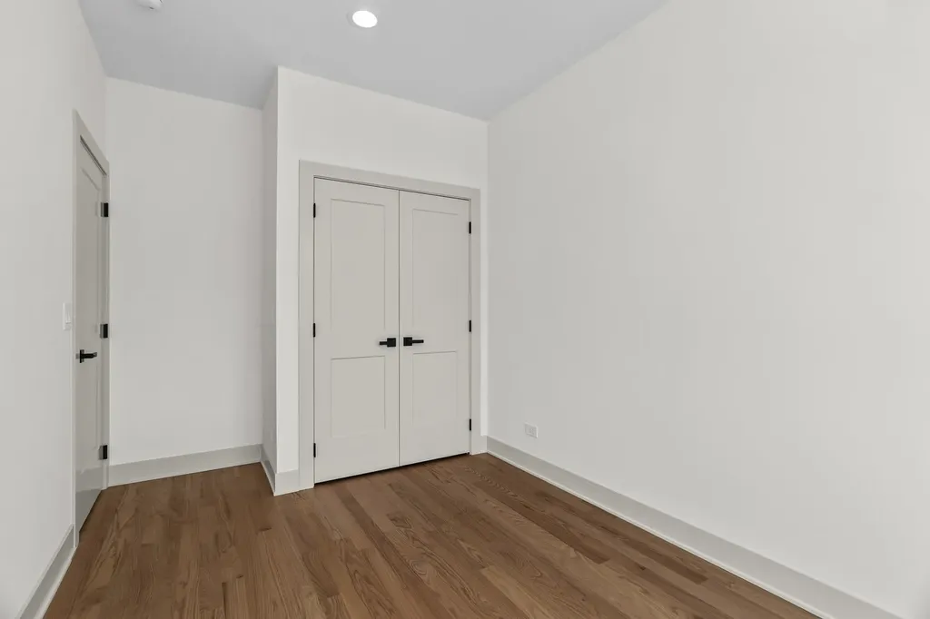6637 South Evans Avenue Chicago IL 60637