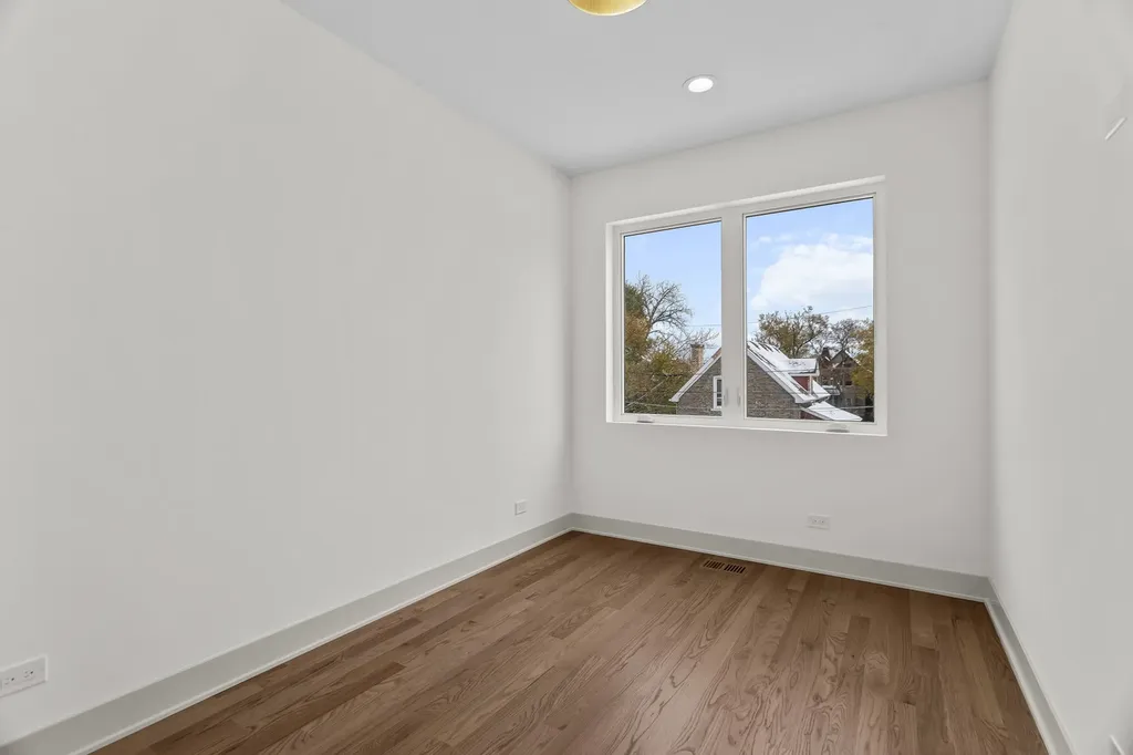 6637 South Evans Avenue Chicago IL 60637